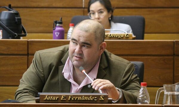 Dipu quiere que se apruebe ley para uso recreativo de la marihuana