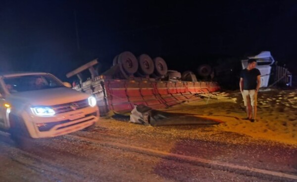 Choque entre camión y automóvil dejó un fallecido