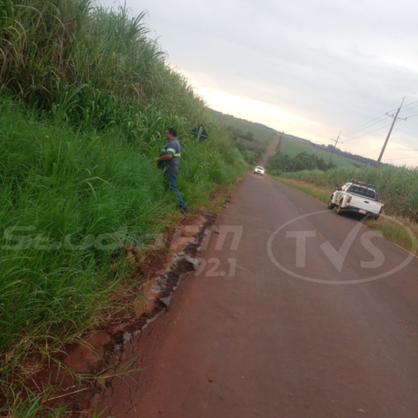 PERPETRAN ASALTO A CAMIÓN REPARTIDOR SOBRE LA RUTA GRANEROS DEL SUR. - TVS - Sitio Oficial de Noticias