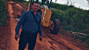Imputan a intendente de Villa Ygatimí por tala y quema de bosques - Noticiero Paraguay