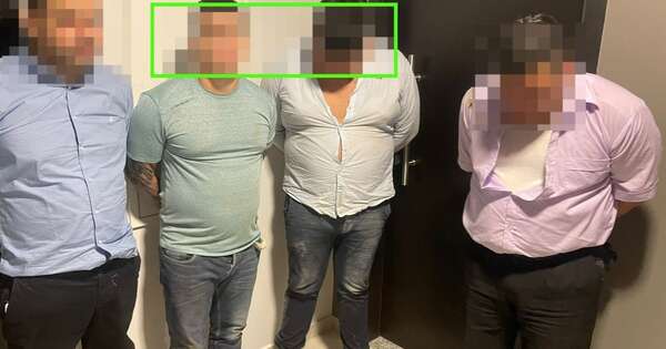 La Nación / Imputan a cuatro colombianos detenidos con miles de dólares falsos