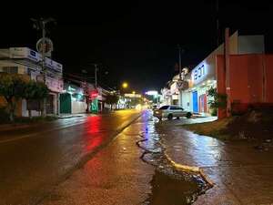 Copiosa lluvia acompañada de relámpagos se registra en varios distritos de Paraguarí - Nacionales - ABC Color