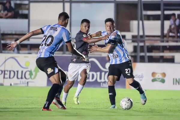 División Intermedia: Marcador en blanco en el Parque del Guairá - Fútbol de Ascenso de Paraguay - ABC Color