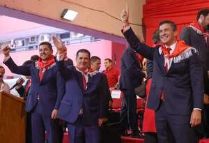 Cuestionan que Peña no se reúna con sus ministros, pero sí con la ANR: “Las reuniones con el mando nos llevaron hasta la presidencia” - Política - ABC Color