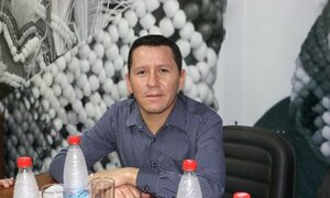 Senador “Chaqueñito” se tiró contra jurado del Baila 2024: “Cero rating”