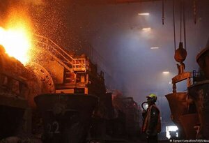 Reino Unido y EE.UU. prohíben importaciones de metales rusos