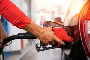 Nueva suba de combustible se daría por aumento del precio del petróleo a raíz del conflicto Irán-Israel - Economía - ABC Color