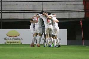 General Caballero JLM vs. Nacional: La academia sale del último lugar - Fútbol - ABC Color