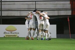 Versus / Y llegó el día, Nacional derrotó a Gral Caballero y volvió a sonreír en el Torneo Apertura