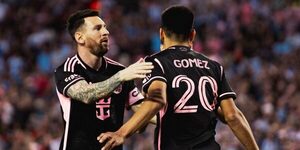 Versus / Diego Gómez encandila con su brillo en medio de otras estrellas