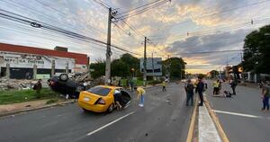 La Nación / Accidente sobre la avenida Eusebio Ayala dejó una persona fallecida y varios heridos