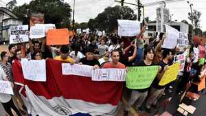 Coordinadora de Migración Paraguaya expresa su apoyo a estudiantes