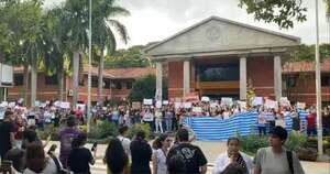 Diario HOY | Estudiantes de la UNA anuncian que no levantarán paro y convocan marcha para el martes