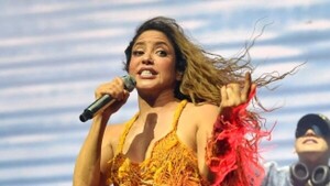 La cantante Shakira cautiva en Coachella