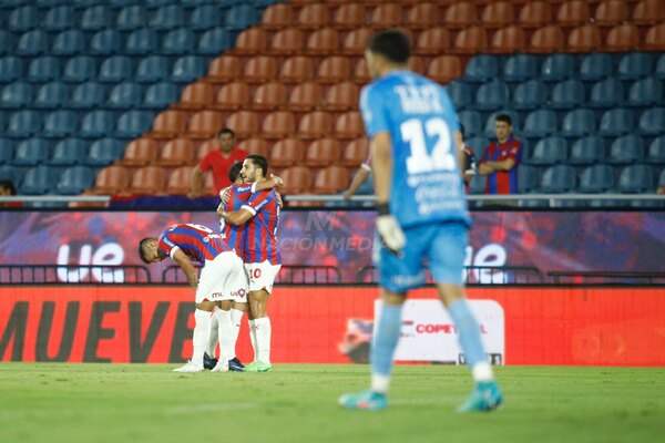 Versus / Cerro Porteño golea con tranquilidad a Ameliano y no quiere perder pisada al líder