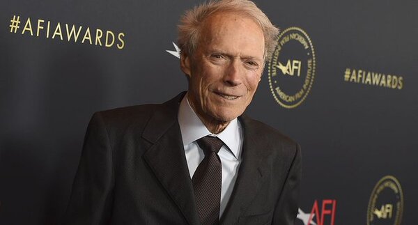 Clint Eastwood desata preocupación por su imagen a los 93 años