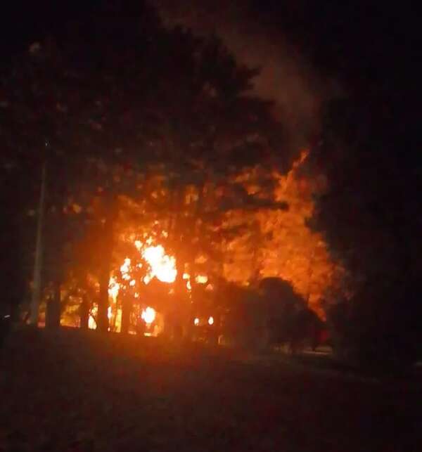 Hombre de 54 años falleció calcinado durante el incendio de su vivienda en Capitán Meza - Policiales - ABC Color
