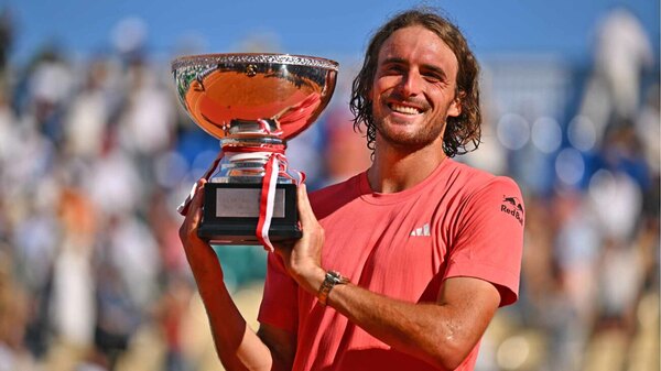 Versus / Tsitsipas regresa al top-10 de la ATP tras consagrarse en Montecarlo