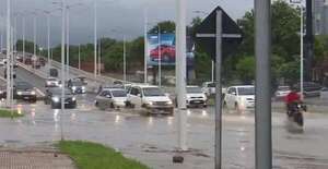 Efecto “palangana”: lluvias dejaron en evidencia falta de desagüe pluvial en zona de puente “Héroes del Chaco” - Nacionales - ABC Color