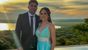 ¡Doña de pelotero albirrojo laló en mil colores contra vecino puerco!