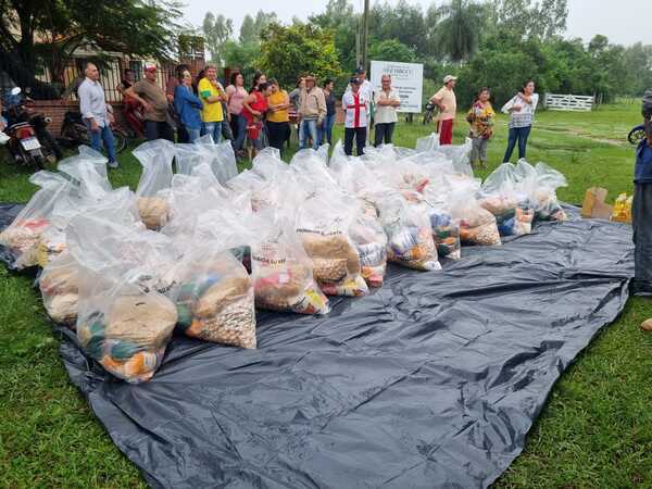 Ñeembucú: Gobierno acerca asistencia a más de 1.300 familias afectadas por inundaciones - .::Agencia IP::.