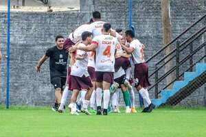 División Intermedia: La tabla de posiciones con un puntero... - Fútbol de Intermedia - ABC Color
