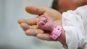 Forense explica qué pudo suceder con el bebé que volvió a respirar durante su velorio - Radio Imperio 106.7 FM