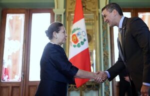 Gobierno acredita a nuevos embajadores de Perú y Hungría
