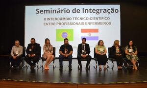Enfermeros paraguayos y brasileños comparten experiencias