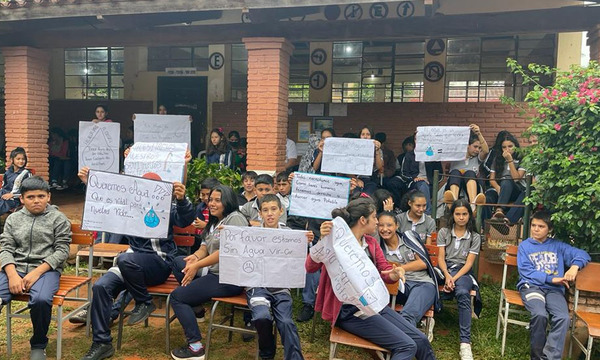 Colegio Virgen del Carmen, en Coronel Oviedo, sigue sin agua a pesar de costoso arreglo en pozo artesiano