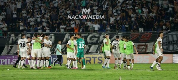 Versus / Olimpia: Fue presentado como gran refuerzo, llegó lesionado y recién jugaría el Clausura