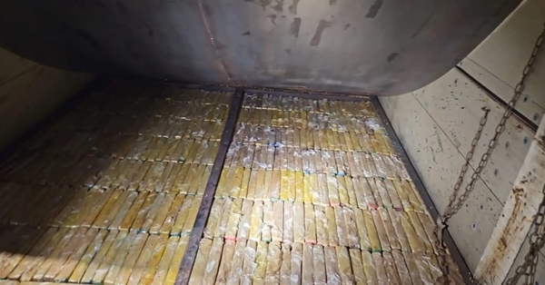 Interceptan camión con tres toneladas de marihuana en el Puente de la Amistad