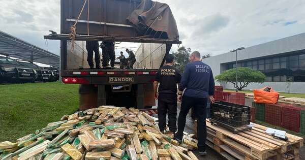 La Nación / Detectan tres toneladas de droga en Aduana de Foz y chofer huyó hacia CDE