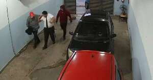La Nación / Cuatro sujetos asaltaron un local de cobranzas en Fernando de la Mora