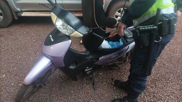 Aprehenden a mujer por robo de motocicleta - Oasis FM 94.3