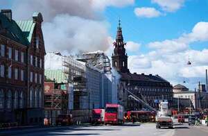 Incendio en antigua bolsa de Copenhague continúa fuera de control pero sin heridos - Mundo - ABC Color