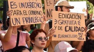 Universitarios de la UNA prevén una movilización masiva y no aceptan reglamento de Arancel Cero