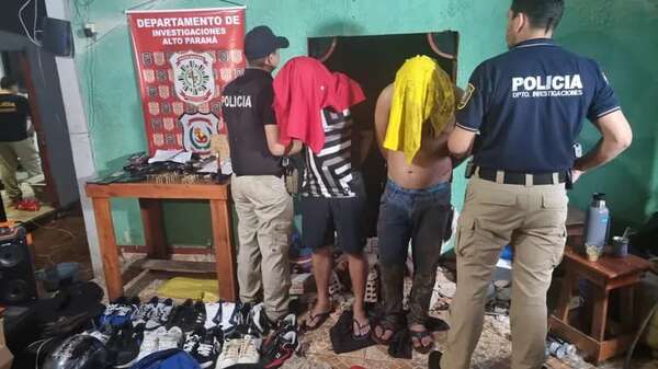Detienen a dos presuntos asaltantes de local comercial del Mercado de Abasto - ABC en el Este - ABC Color