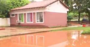 La Nación / Escuela San Juan Bautista de Luque se encuentra bajo agua