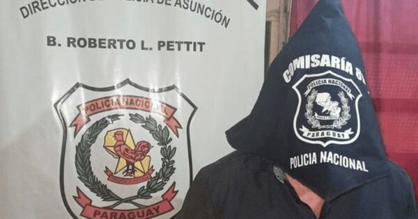 Detienen a conocido periodista deportivo con orden de captura