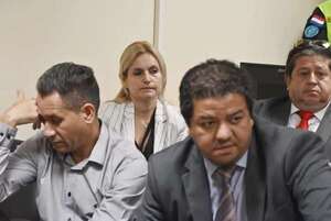 Implicados con ex fiscala Ana Girala en esquema de coima obtienen salida procesal - Nacionales - ABC Color