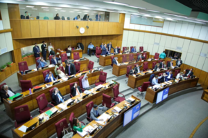 Senado anula devolución de fueros de tres legisladores