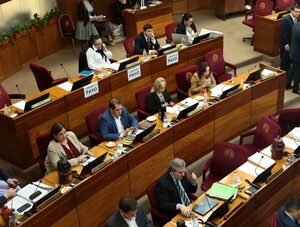 Senado revierte restitución de fueros a legisladores señalada de inconstitucional · Radio Monumental 1080 AM