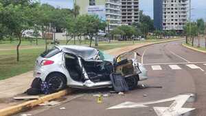 Dos estudiantes fallecen tras accidente en la costanera de Posadas