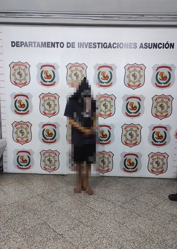 Detienen a adolescente que robó 19 notebooks de una universidad - trece