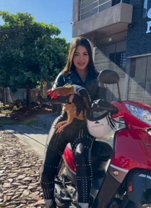 ¡Laurys Diva recorrerá Paraguay en moto con Hortensia!