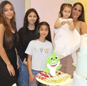 Ingrid Poka celebró los tres añitos de su cuarta hija - Gente - ABC Color
