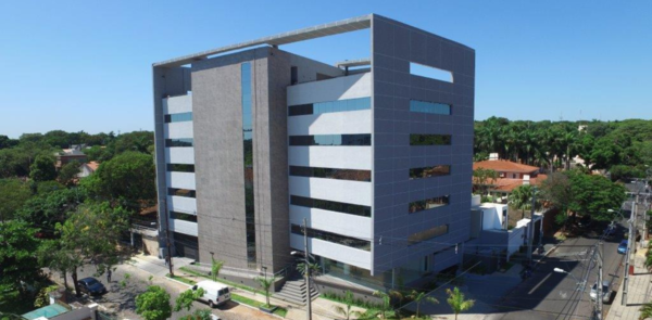 Equifax Paraguay: primer bur贸 de informaci贸n crediticia con licenciamiento del Banco Central del Paraguay - Revista PLUS