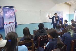 Charla a estudiantes sobre el grado de responsabilidad penal de los adolescentes 
