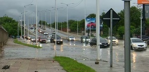 MOPC culpa a arroyo por inundaciones y anuncia millonarias inversiones